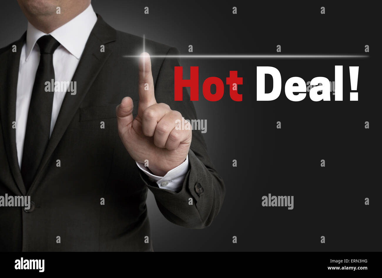 Hot Deal il touchscreen è azionato da parte dell'imprenditore. Foto Stock