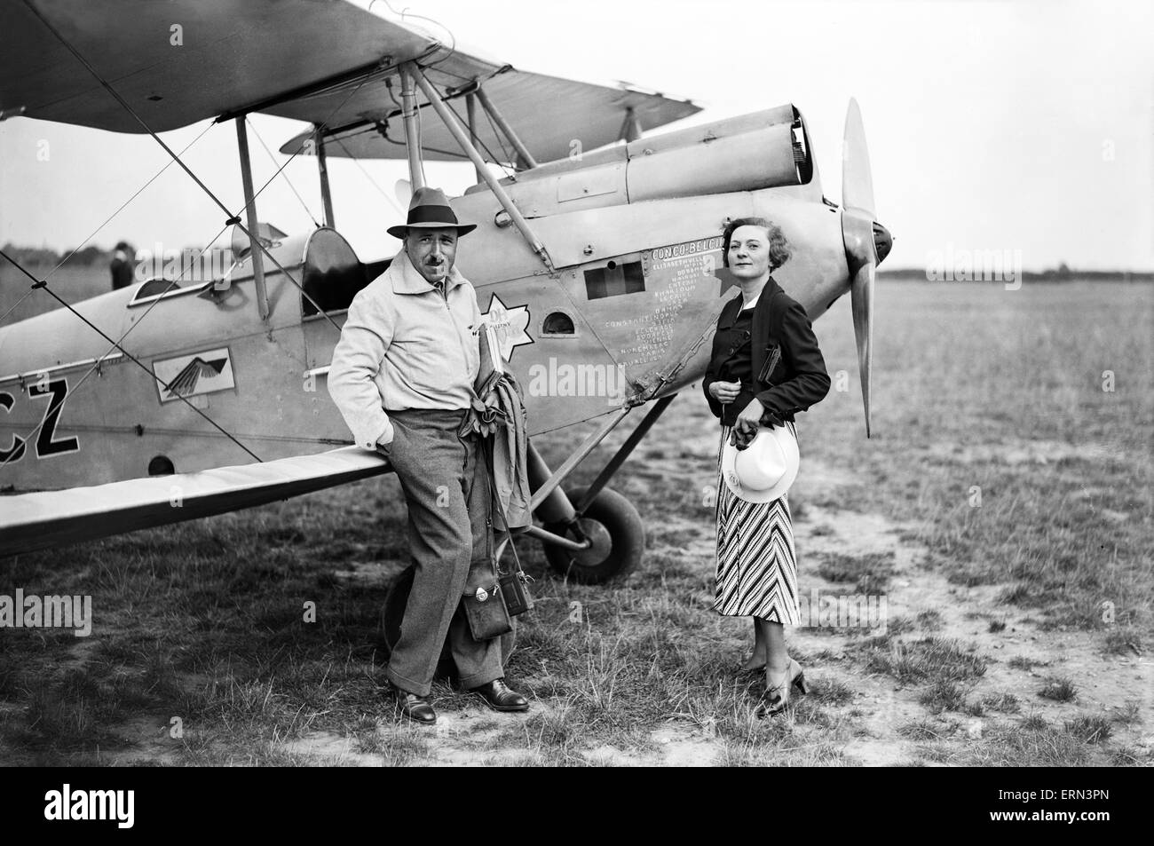 Piloti provenienti da 16 paesi si riuniscono all'aerodromo di Heston, 1 settembre 1932 Foto Stock