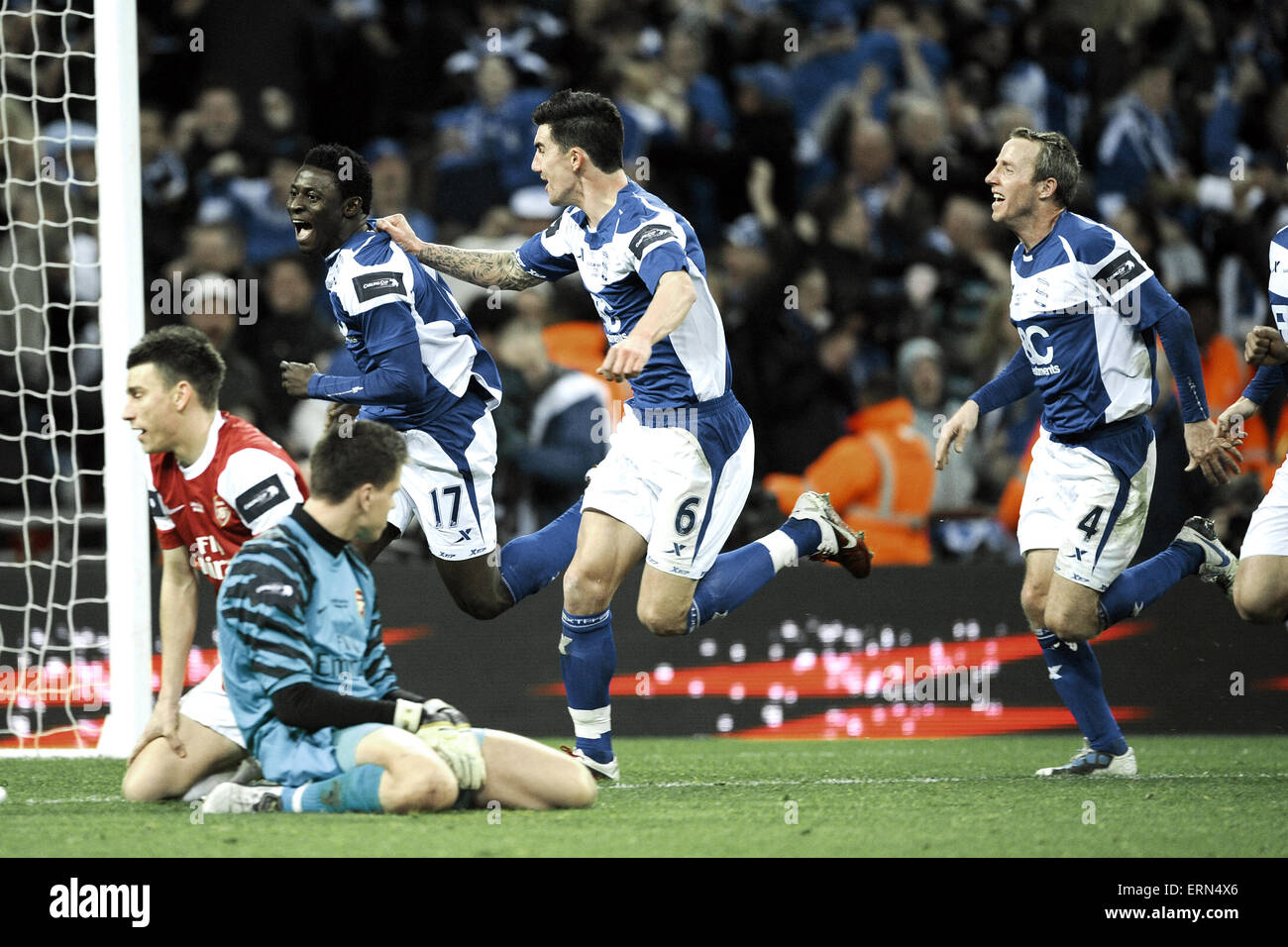 Finale di League Cup allo Stadio di Wembley. Birmingham City 2 v Arsenal 1. Birmingham's Obafemi MARTINS celebra. Il 27 febbraio 2011. Foto Stock