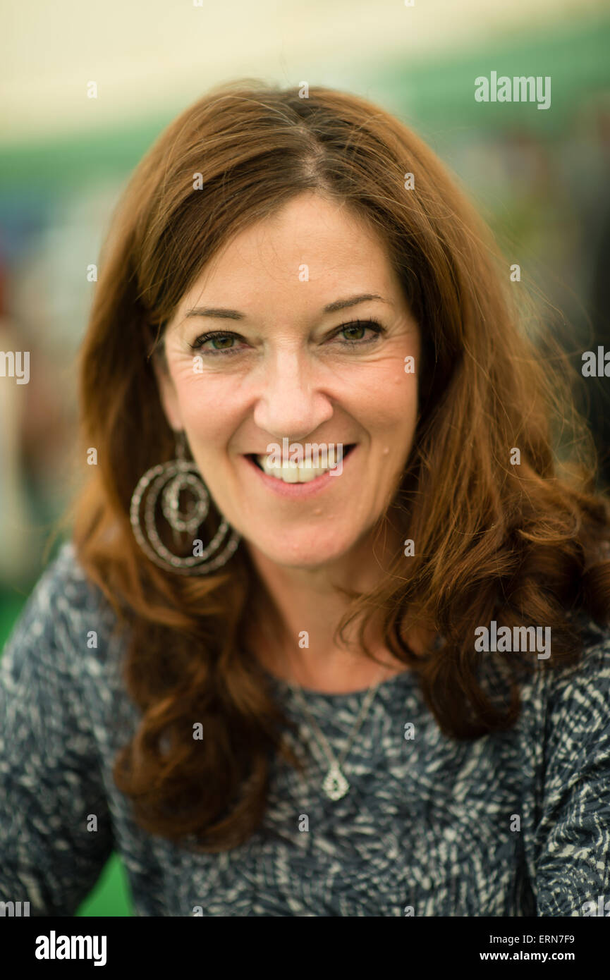 VICTORIA HISLOP, scrittore e romanziere, con una affinità per le impostazioni di greco per i suoi libri, all'Hay Festival della Letteratura, Mercoledì 27 Maggio 2015 Foto Stock