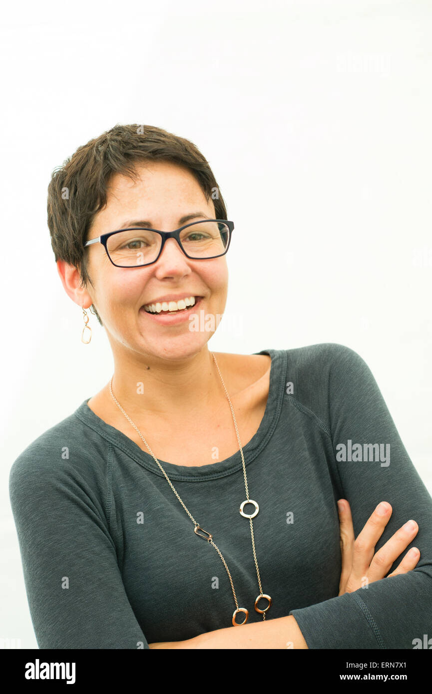BETH SHAPIRO , Hay Festival della Letteratura 2015 - autore del libro ' Come clonare un mammut" Beth A. Shapiro è un Americano evolutiva biologo molecolare. Lei è un professore associato presso il Dipartimento di Ecologia e biologia evolutiva dell'Università della California di Santa Cruz. Foto Stock
