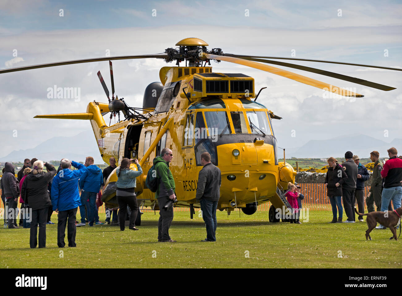 Famiglie giorno Raf Valley 2015 Sea-King elicottero Anglesey North Wales UK sul display Foto Stock