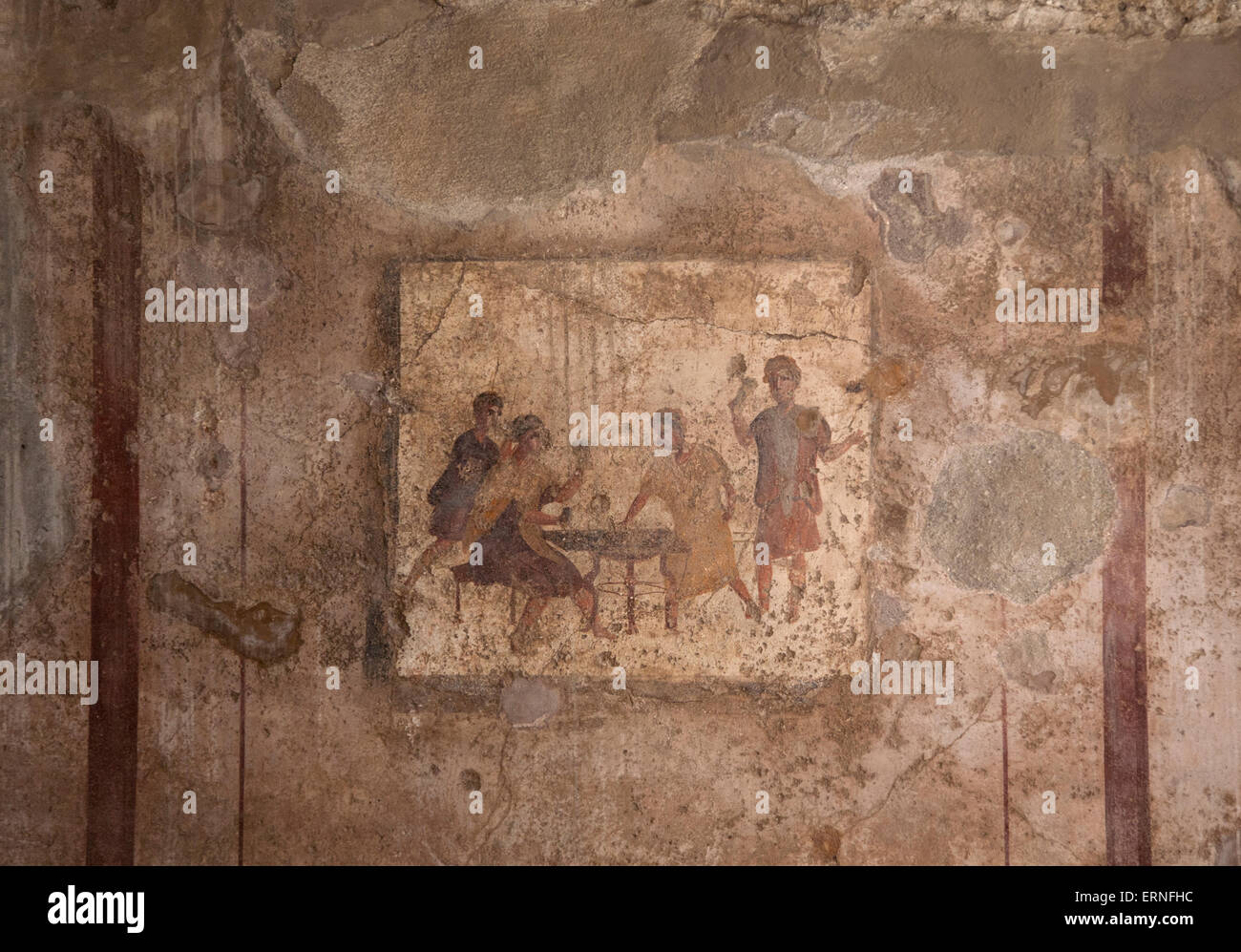 Affresco sulla parete in Pompei affresco di uomini la riproduzione di un gioco di dadi ripetutamente il backgammon sulla parete dell'Osteria della via di Mercurio Foto Stock