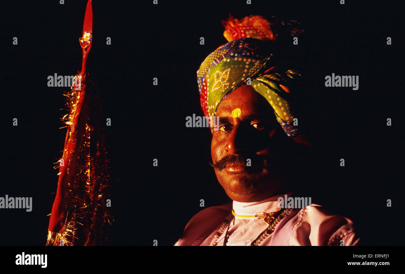 Uomo indù tradizionalmente condita ( Rajasthan (India) Foto Stock