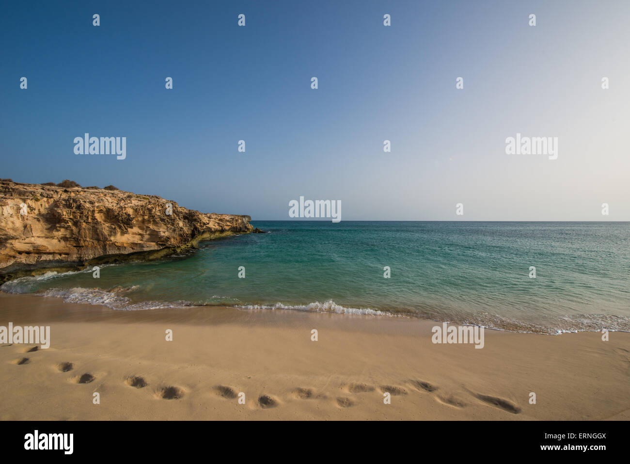 Orme nella sabbia sulla spiaggia di Boa Vista Foto Stock
