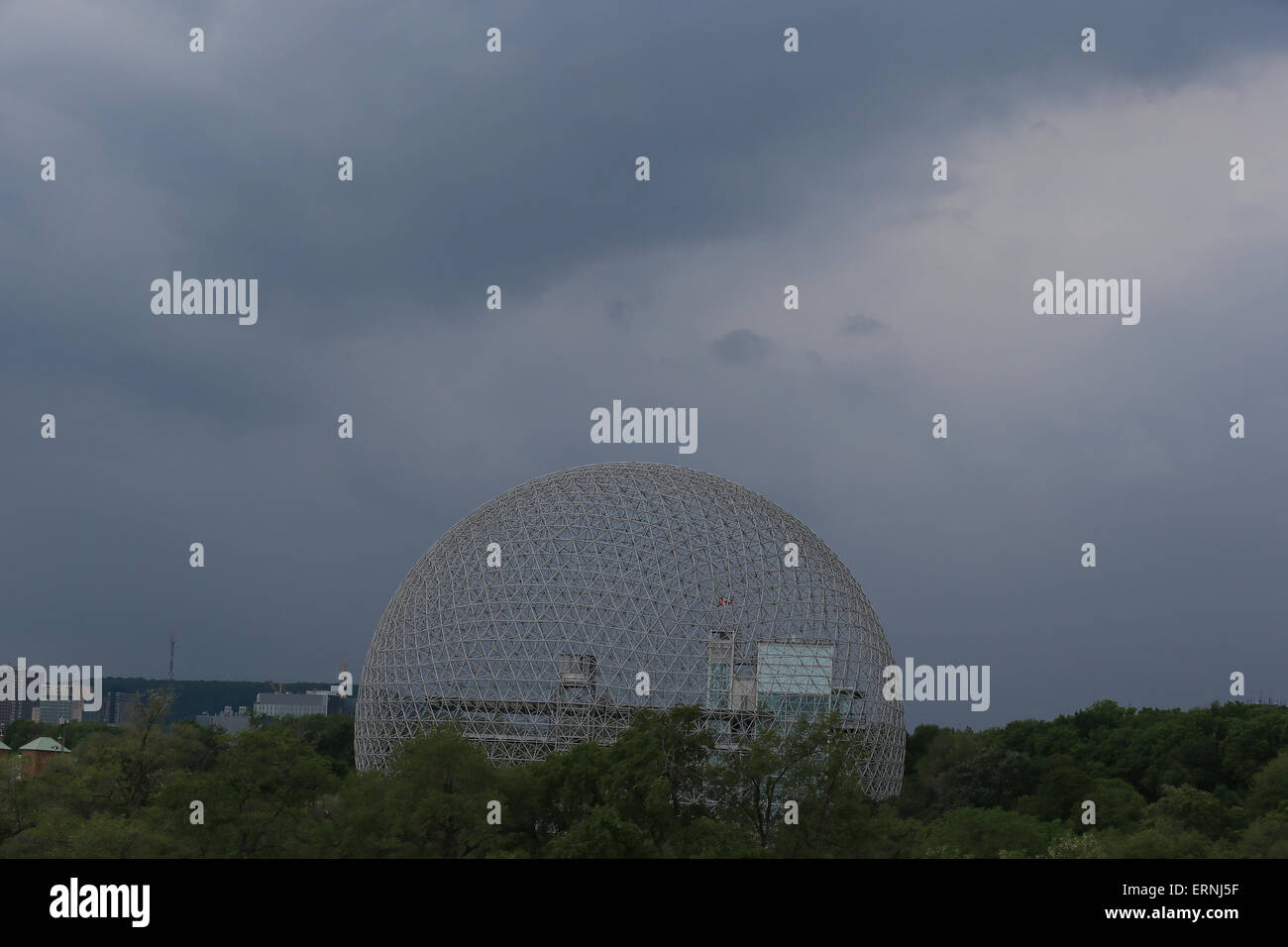 05.06.2015. Montreal, Quebec, Canada Grand Prix F1. Wet Weather smette di funzionare durante la pratica 2 Foto Stock