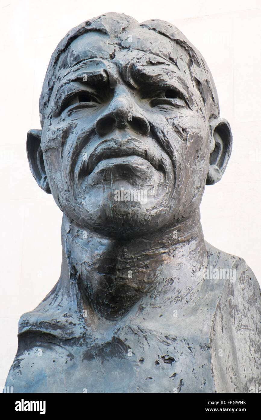 Busto di Nelson Mandela Foto Stock