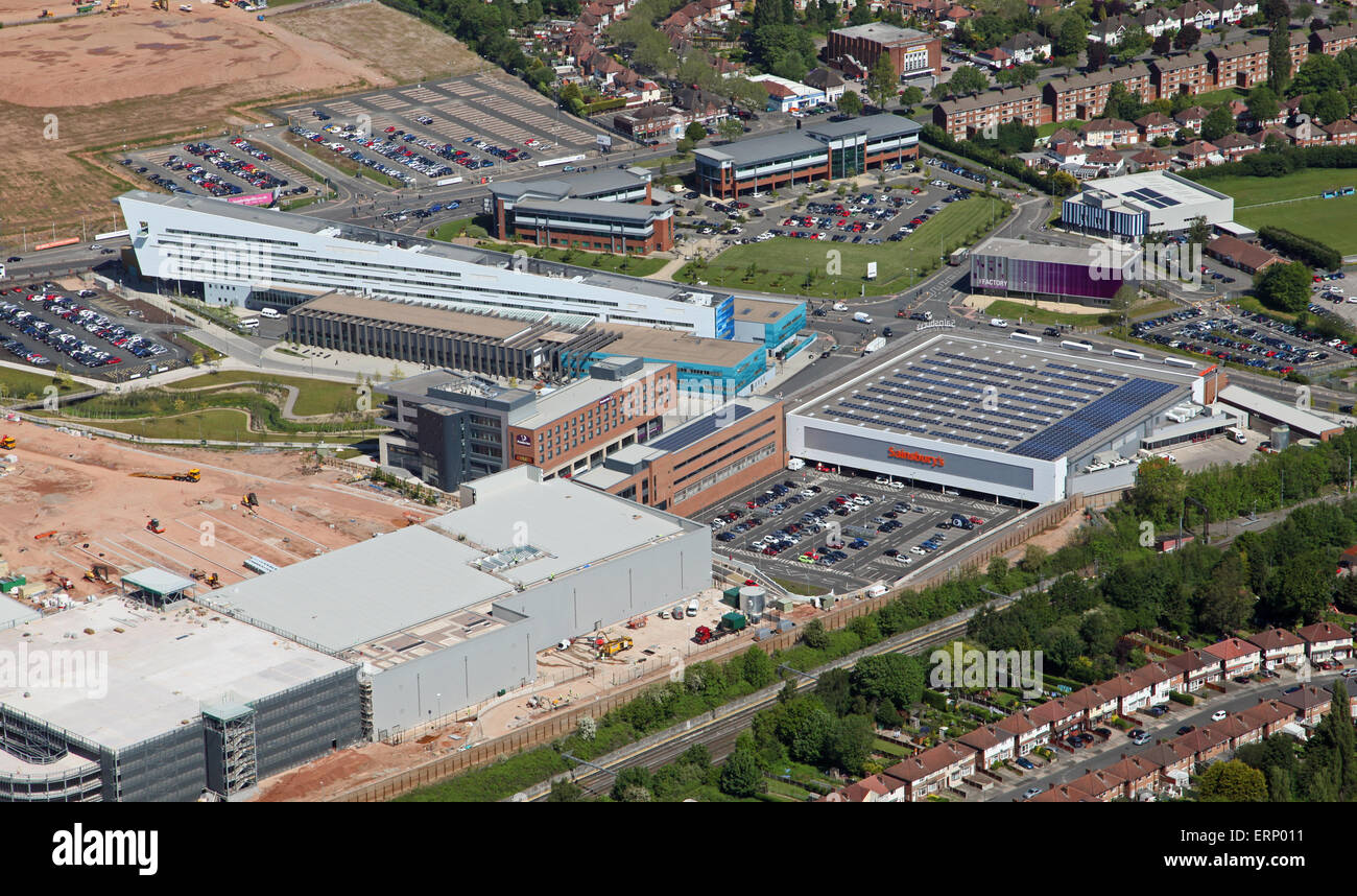 Vista aerea del ristrutturato Longbridge dal centro città di Birmingham, Regno Unito Foto Stock