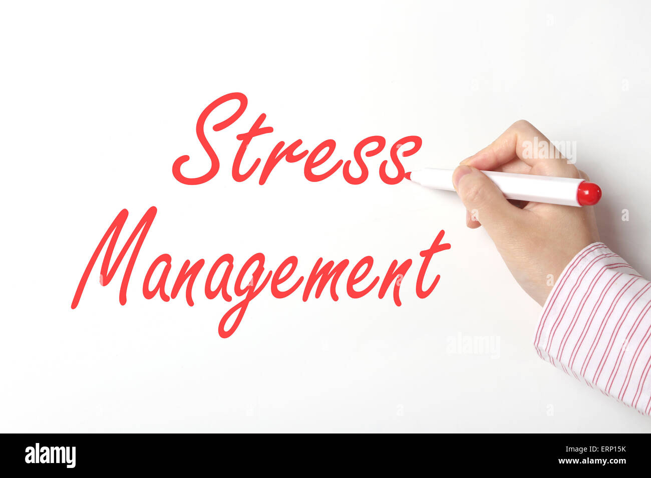 Business donna iscritto stress management parola su whiteboard Foto Stock