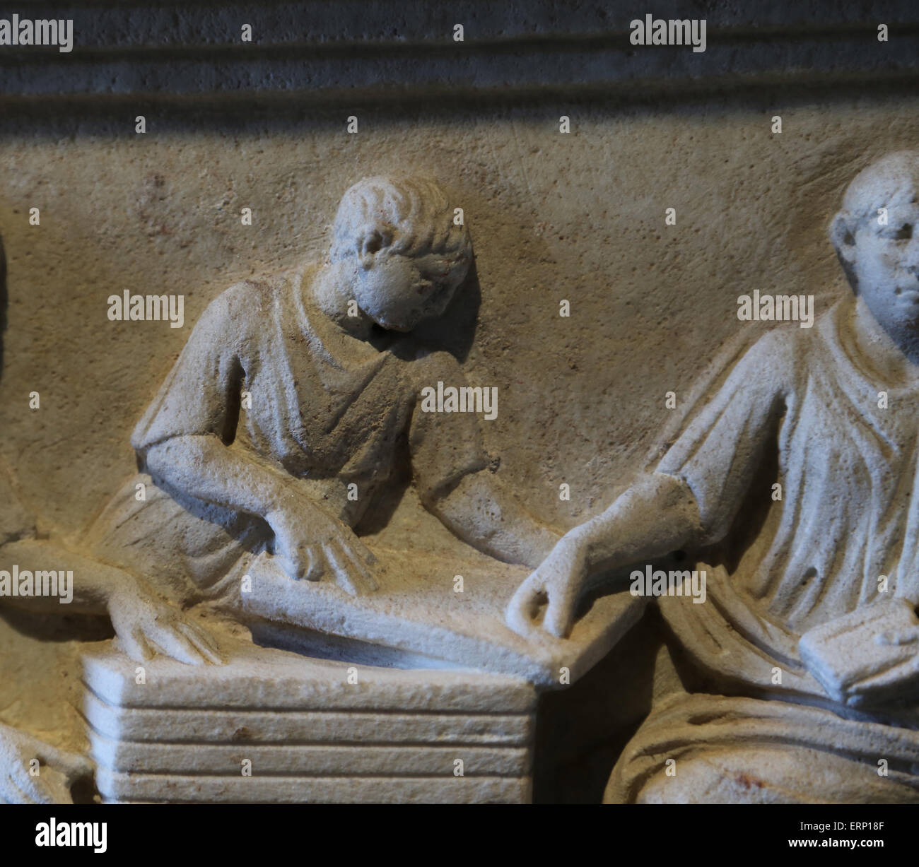 Altare cineraria di segretari del governo. Da Roma. 1° C. D. Fulvius e suo fratello Quintus Fulvius Prisco, che ha servito come sc Foto Stock