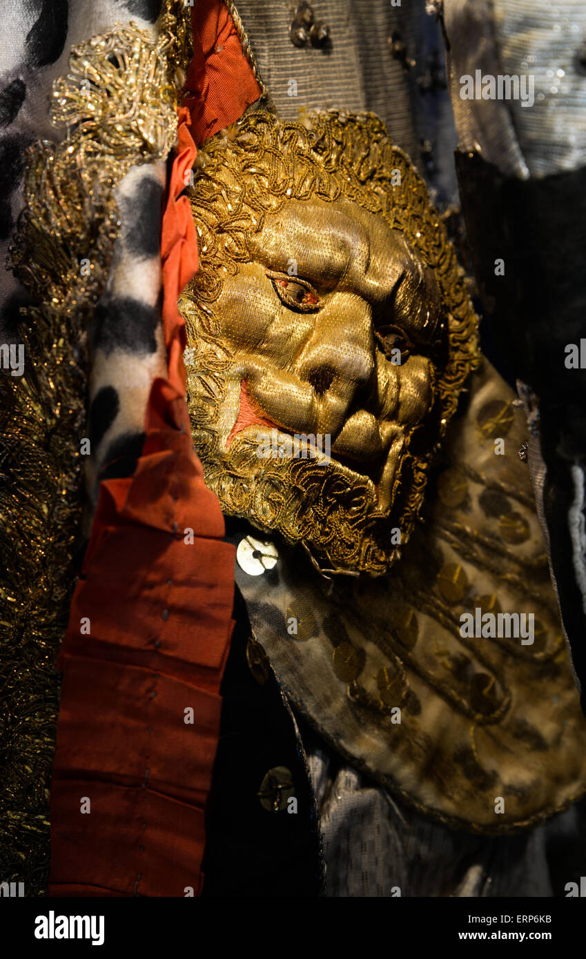 Costume teatrale da Federico il Grande della Giostra di Berlino del 1750, indossato da Patrick Home durante la cerimonia annuale. Foto Stock