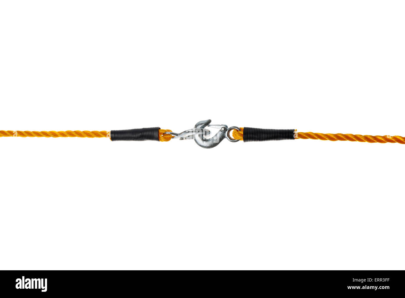 Arancione corde di traino con ganci collegati come immagine concettuale per il legame forte e inscindibile connessione, isolato su bianco Ba Foto Stock