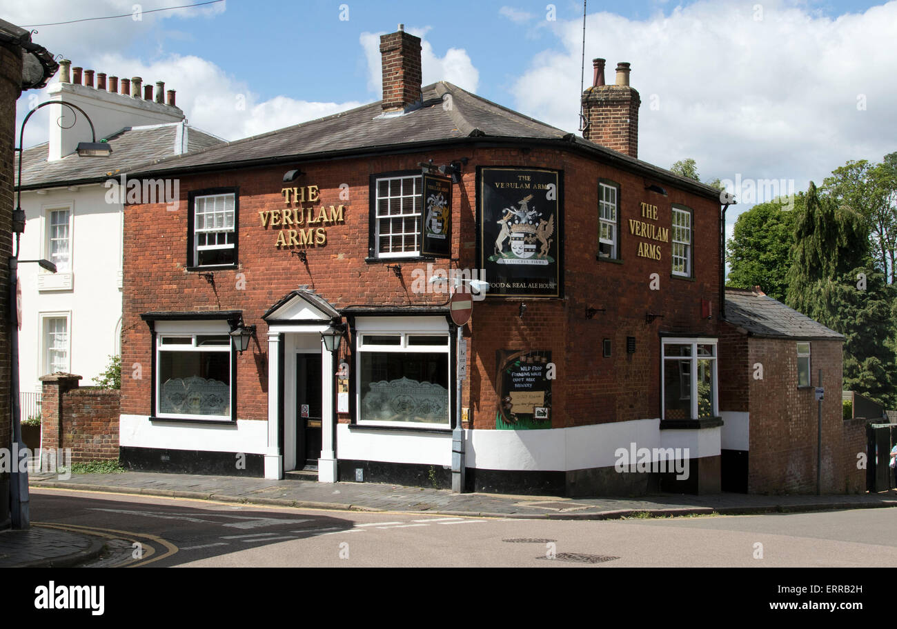 I bracci di Verulam vecchio pub St Albans Foto Stock