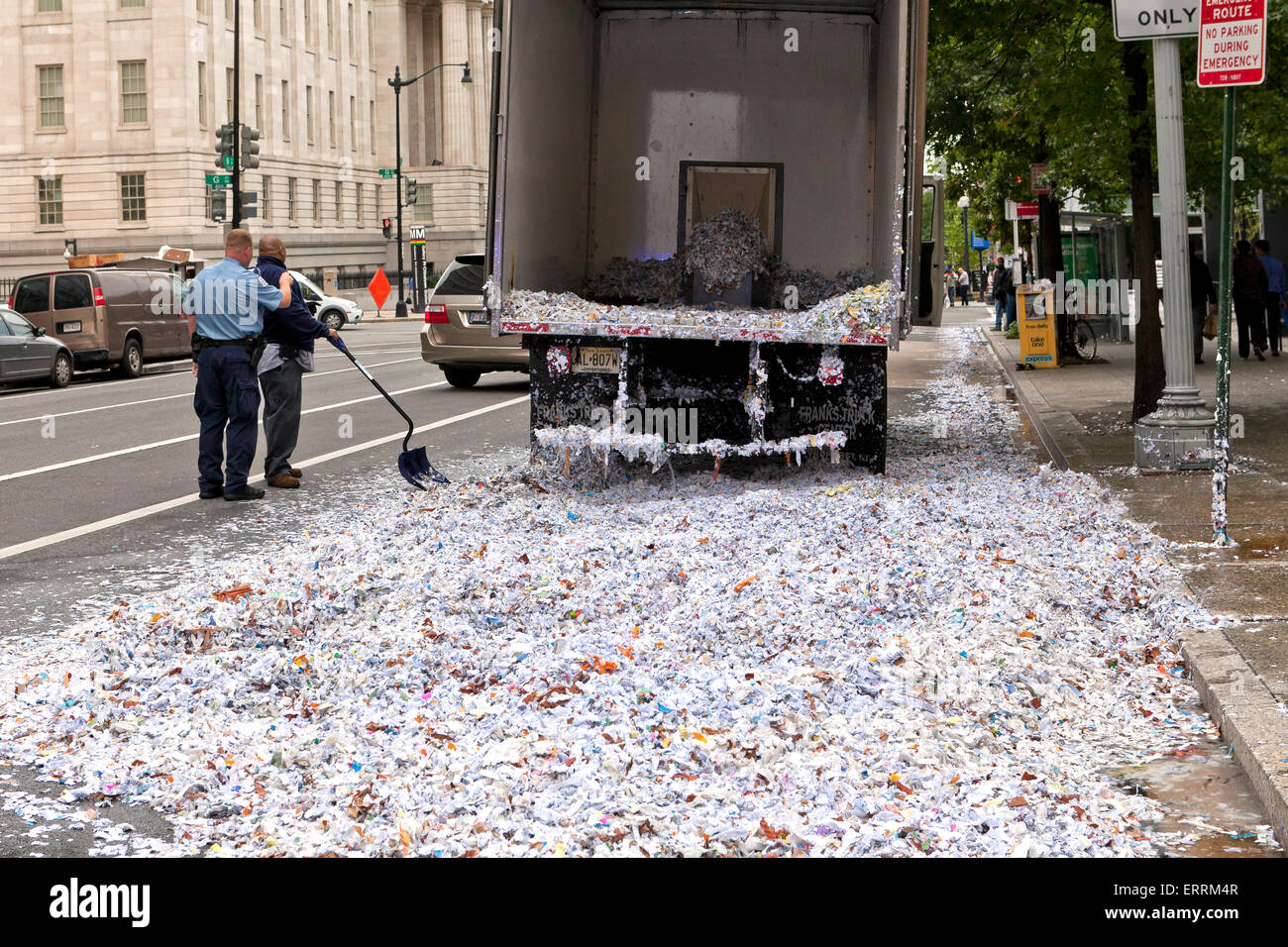 Carta da ufficio carrello triturazione incidente - Washington DC, Stati Uniti d'America Foto Stock