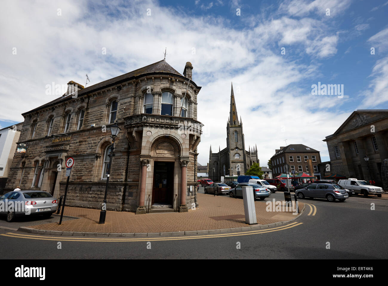 La Bank of Ireland edificio ex hibernian banca città Monaghan County Monaghan Repubblica di Irlanda Foto Stock