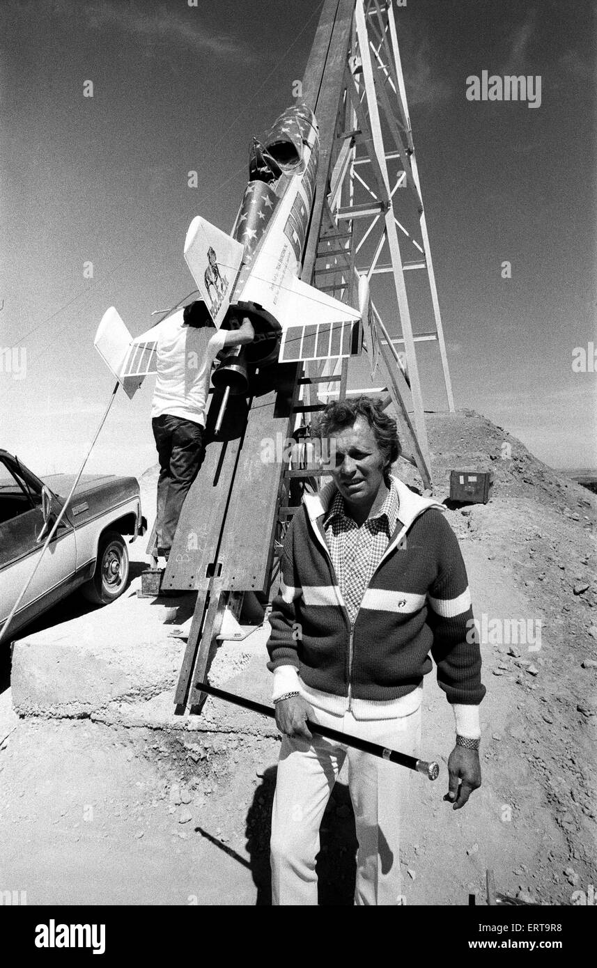 Stuntman Evel Knievel si prepara a saltare Snake River Canyon, Idaho su un bagno di vapore alimentato skycycle. Il 26 agosto 1974. Foto Stock