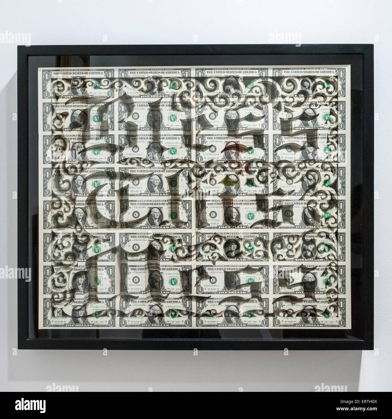 Londra, Regno Unito. 8 Giugno, 2015. 'Benedire questo mess' da Scott Campbell, un lavoro fatto da noi non circola moneta, fogli in anteprima di 'al portatore on demand", una collezione privata di 21 opere ispirate dal dollaro, tra cui Andy Warhol capolavori che saranno vendute all'asta il 1 e 2 luglio. La raccolta è stimato per realizzare € 50 milioni. Credito: Stephen Chung/Alamy Live News Foto Stock