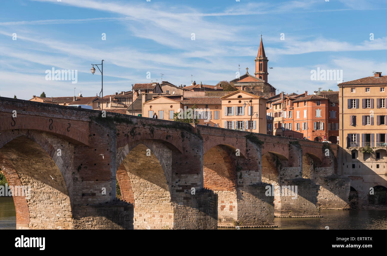 Albi, Francia - Pont Vieux vecchio ponte Foto Stock