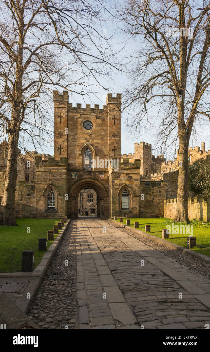 Cancelli a Durham Castle, ora Durham University student accommodation, County Durham, England, Regno Unito Foto Stock