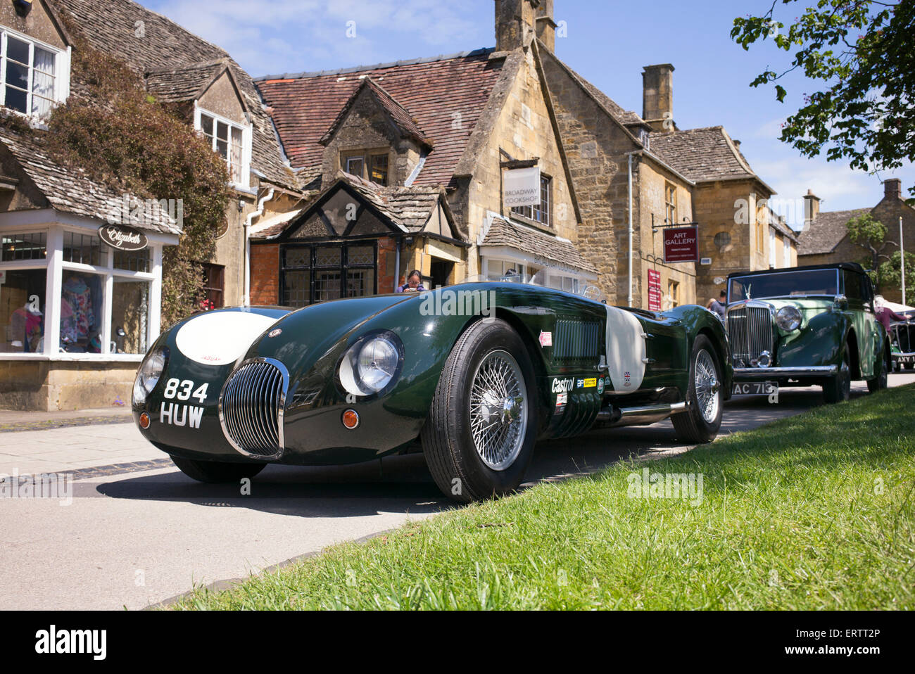 Vintage Jaguar C Tipo a classic car show in Cotswolds. Broadway, Worcestershire, Inghilterra Foto Stock