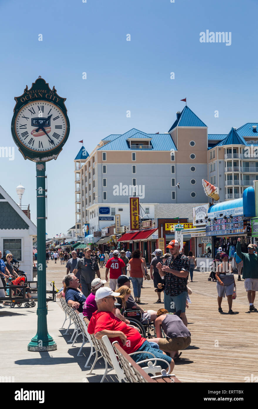 Maryland, Ocean City stazione balneare, STATI UNITI D'AMERICA sulla costa orientale con i turisti in estate Foto Stock