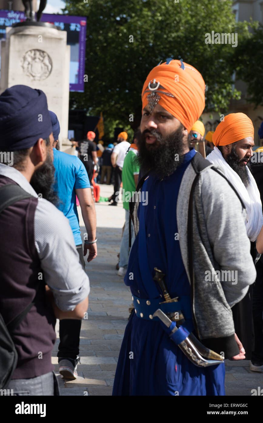 Londra, Regno Unito. 07Th Giugno, 2015. La libertà di religione sikh marzo Rally e nel centro di Londra REGNO UNITO, 7 giugno 2015. Credito: pmgimaging/Alamy Live News Foto Stock
