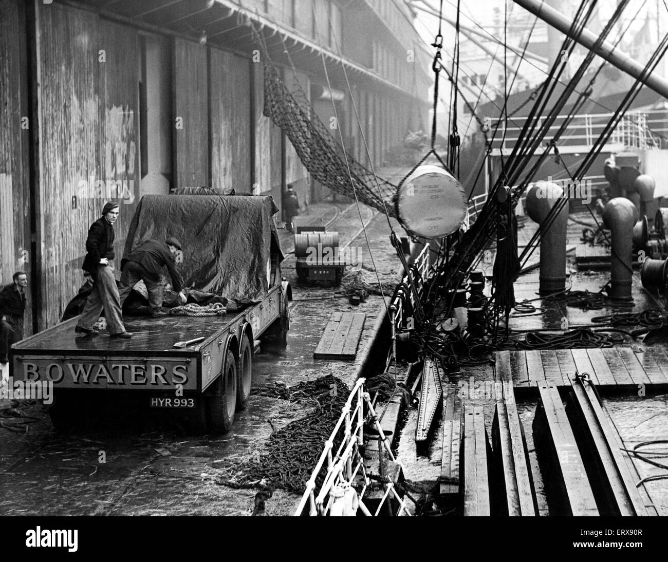 Scene a Gladstone Dock, Liverpool, Merseyside. 8 febbraio 1949. Foto Stock