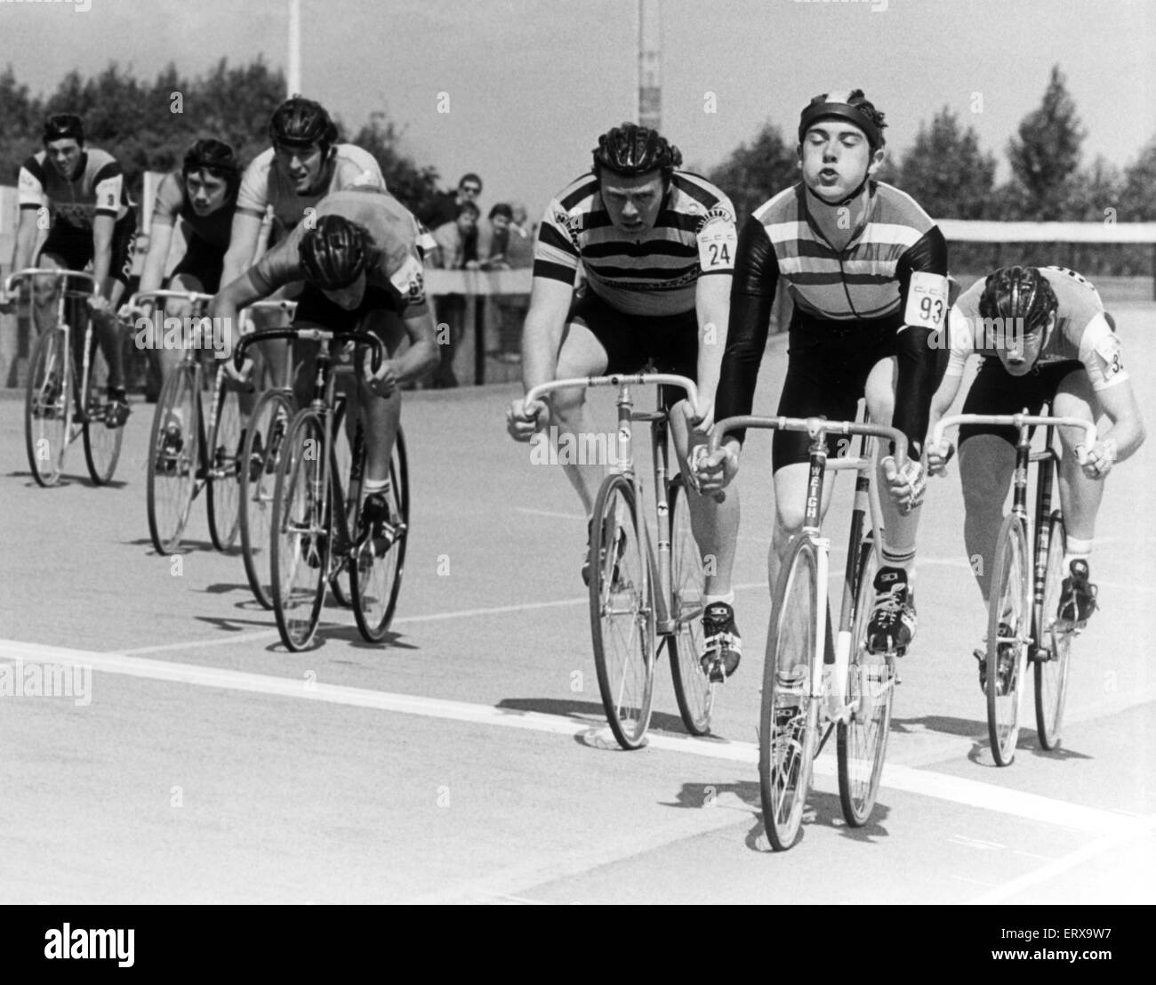 Ciclo Racing a Clairville Stadium, Middlesbrough. Il 14 agosto 1982. Il re Giorgio VI e la Regina Elisabetta Diamante Paletto. Foto Stock
