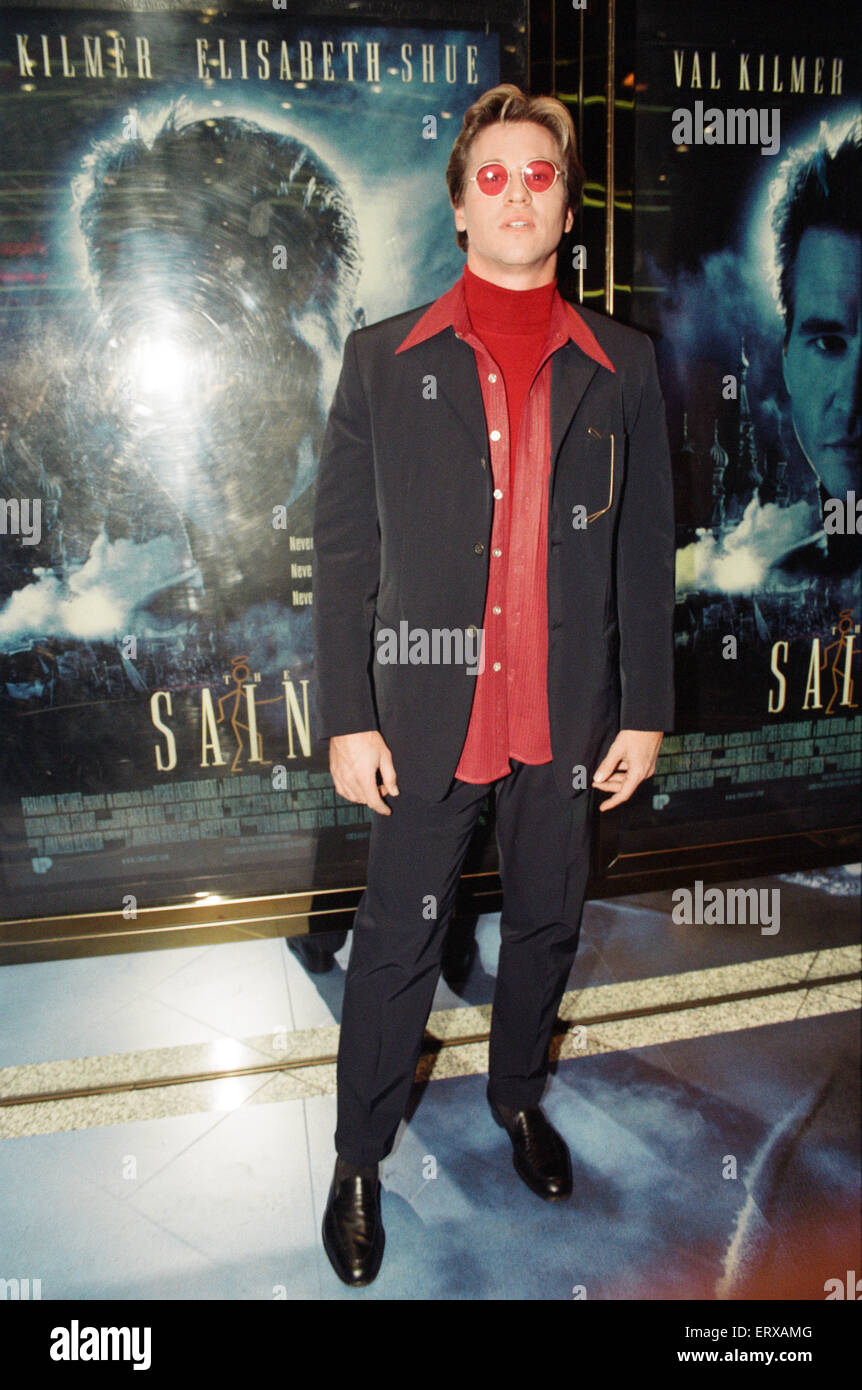 Il Santo è un 1997 thriller di spionaggio film interpretato da Val Kilmer nel ruolo del titolo con Elisabeth Shue e rade Šerbedžija diretto da Phillip Noyce e scritto da Jonathan Hensleigh e Wesley Strick. Il carattere del titolo è un high tech ladro e maestro del travestimento che diventa l'anti-eroe mentre utilizzando il moniker di vari santi mentre paradossalmente vivere negli inferi della internazionale industriale furto. Il film è un culto seguenti ed è stato un successo finanziario con un ufficio di casella in tutto il mondo $169,4 milioni di affitti di $28.2 milioni e continuo delle vendite di DVD. È vagamente basato sul Foto Stock
