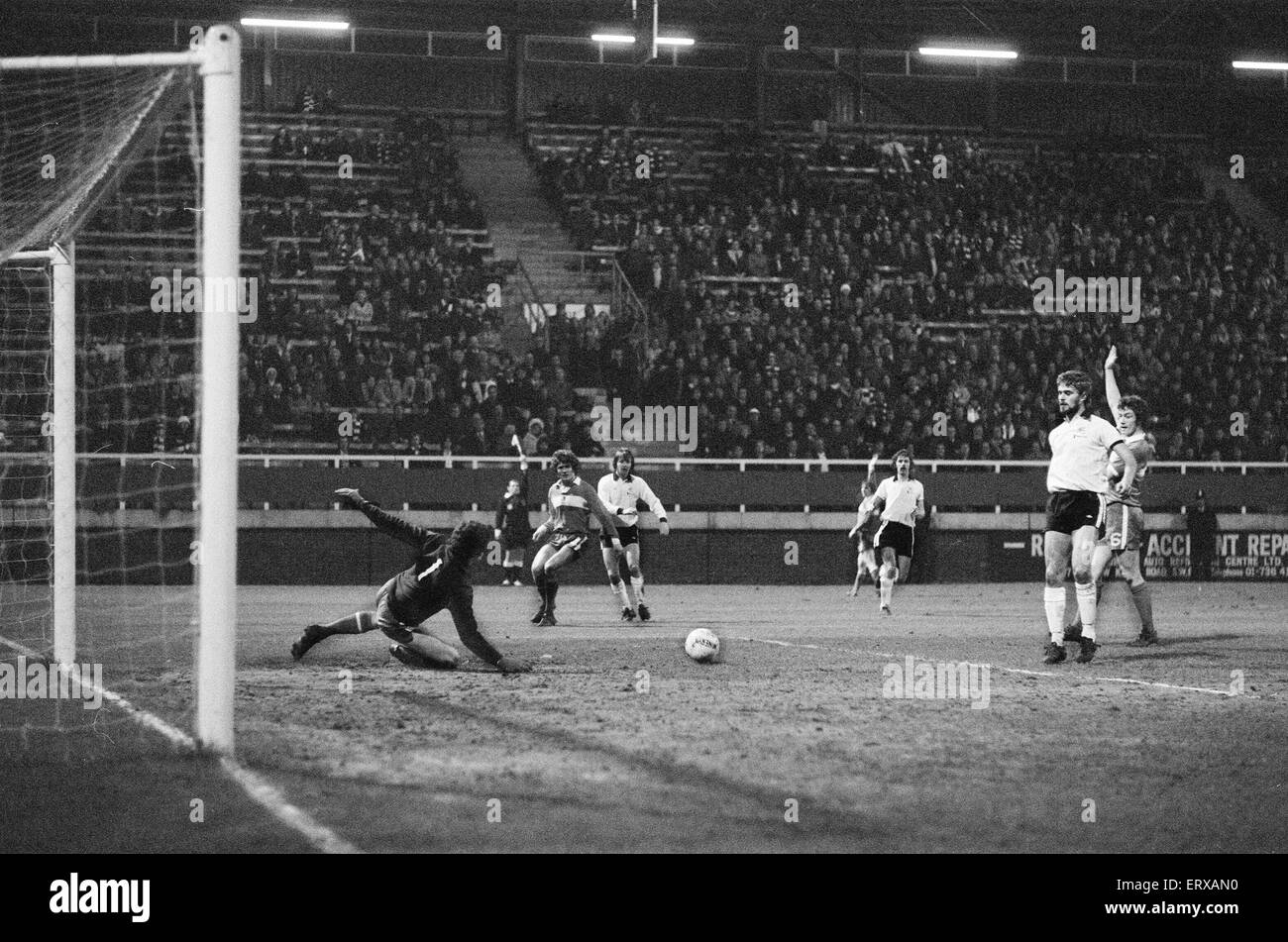 Fulham 0-0 Middlesbrough, Anglo Scottish Cup finale, seconda gamba a Craven Cottage, martedì 9 dicembre 1975. Middlesbrough vincere 1-0 sull'aggregato. Foto Stock