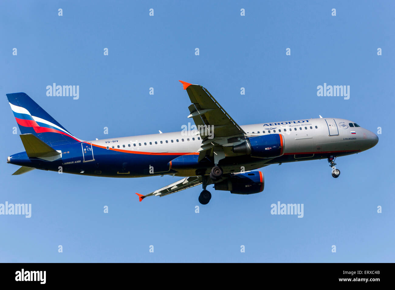 Airbus A320 operati da Aeroflot sulla rotta di avvicinamento per l'atterraggio Praga, Repubblica Ceca Foto Stock