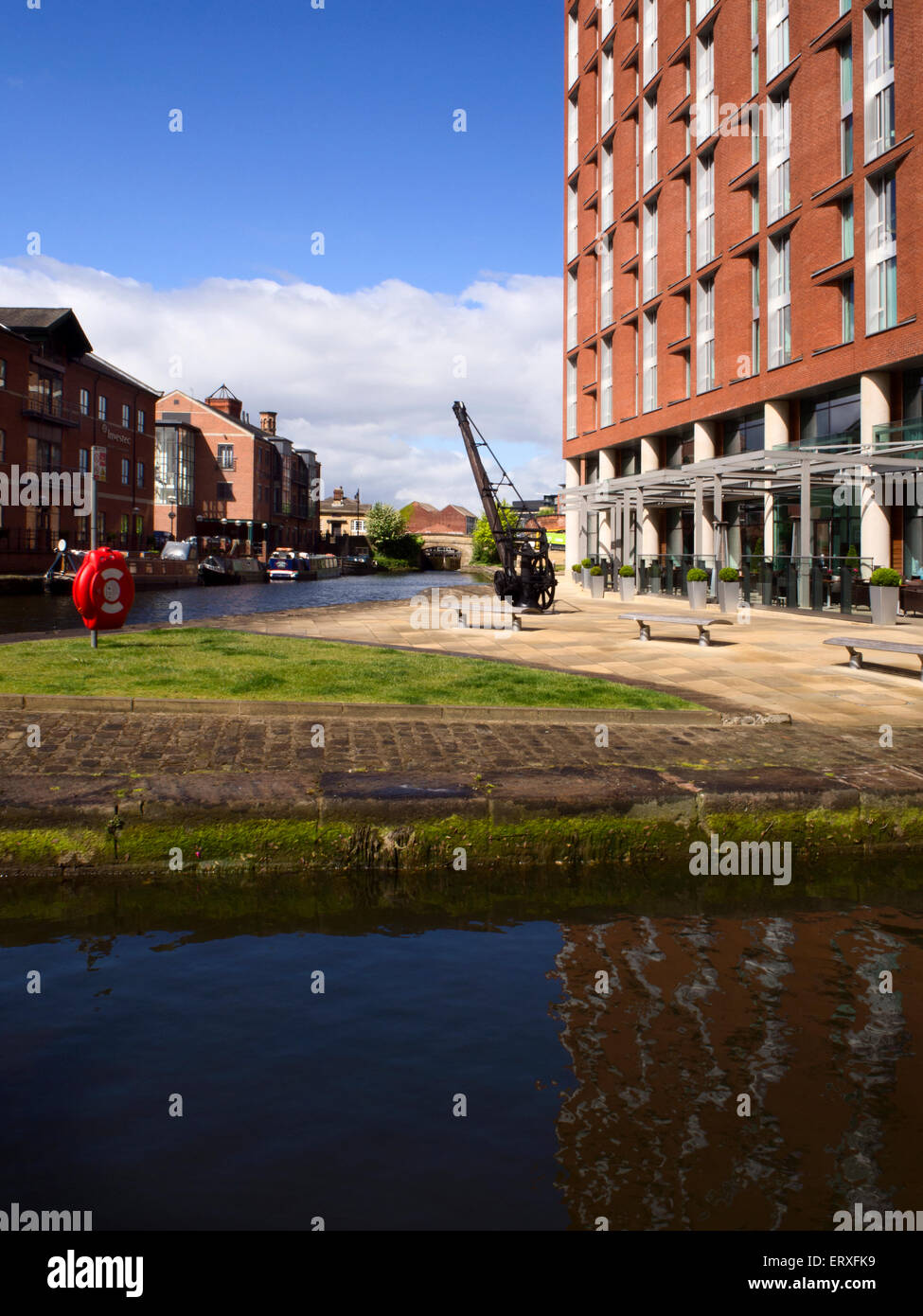 Ristrutturato zona fronte mare a Granary Wharf Leeds West Yorkshire Inghilterra Foto Stock