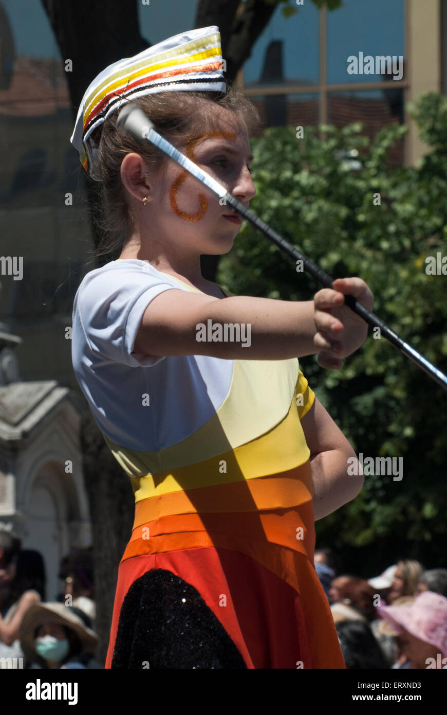 La street parade di Kazanlak durante "2015 Rose Festival". Il 7 giugno 2015. Kazanlak, Bulgaria. Foto Stock