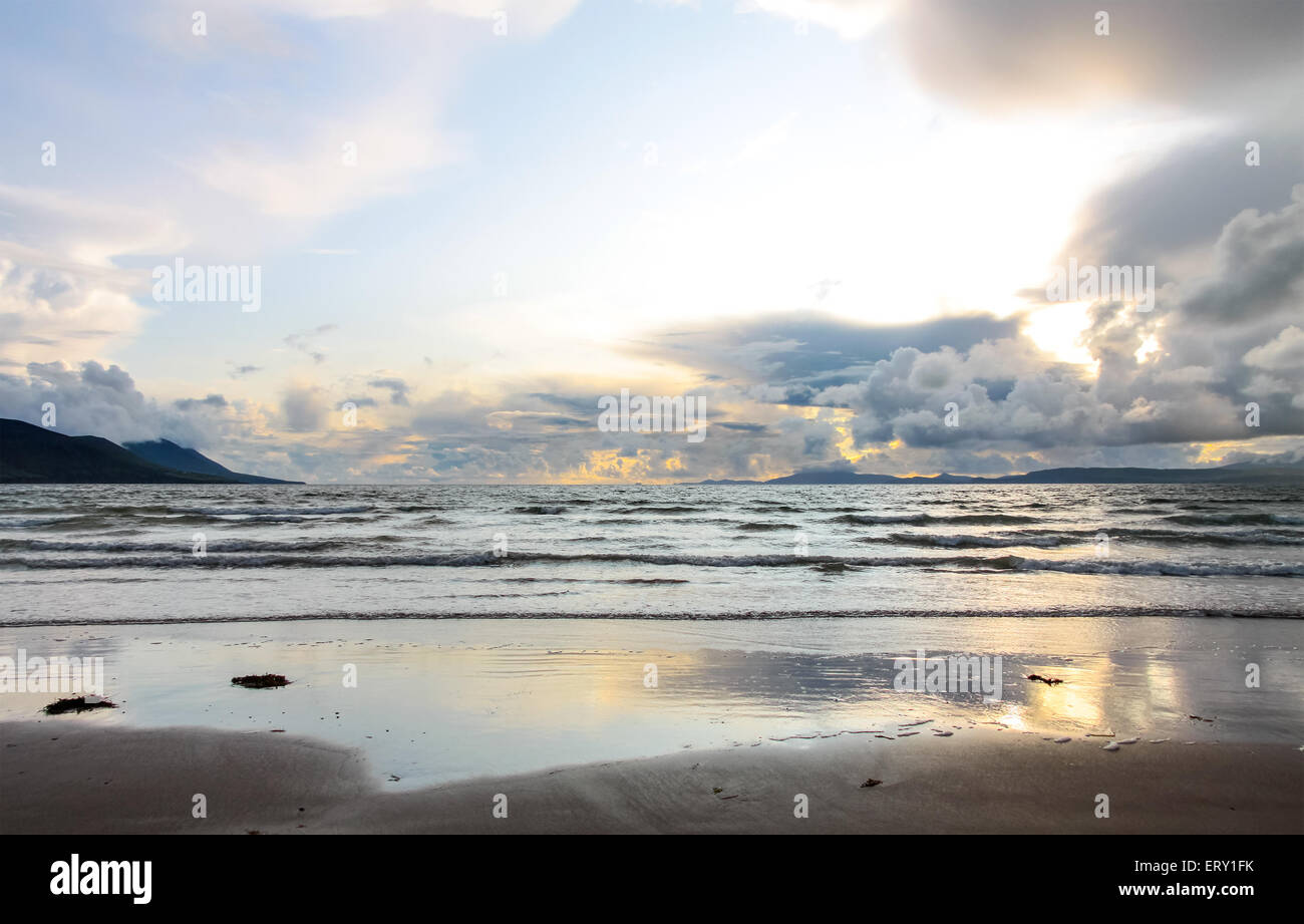Rossbeigh Beach dopo la tempesta, Glenbeigh, nella contea di Kerry, Irlanda Foto Stock