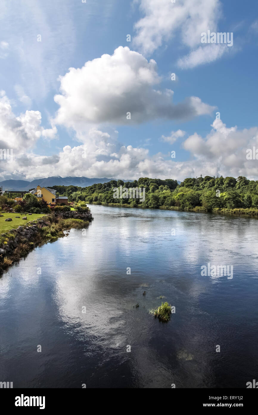 Fiume Laune in Killorglin, nella contea di Kerry, Irlanda Foto Stock