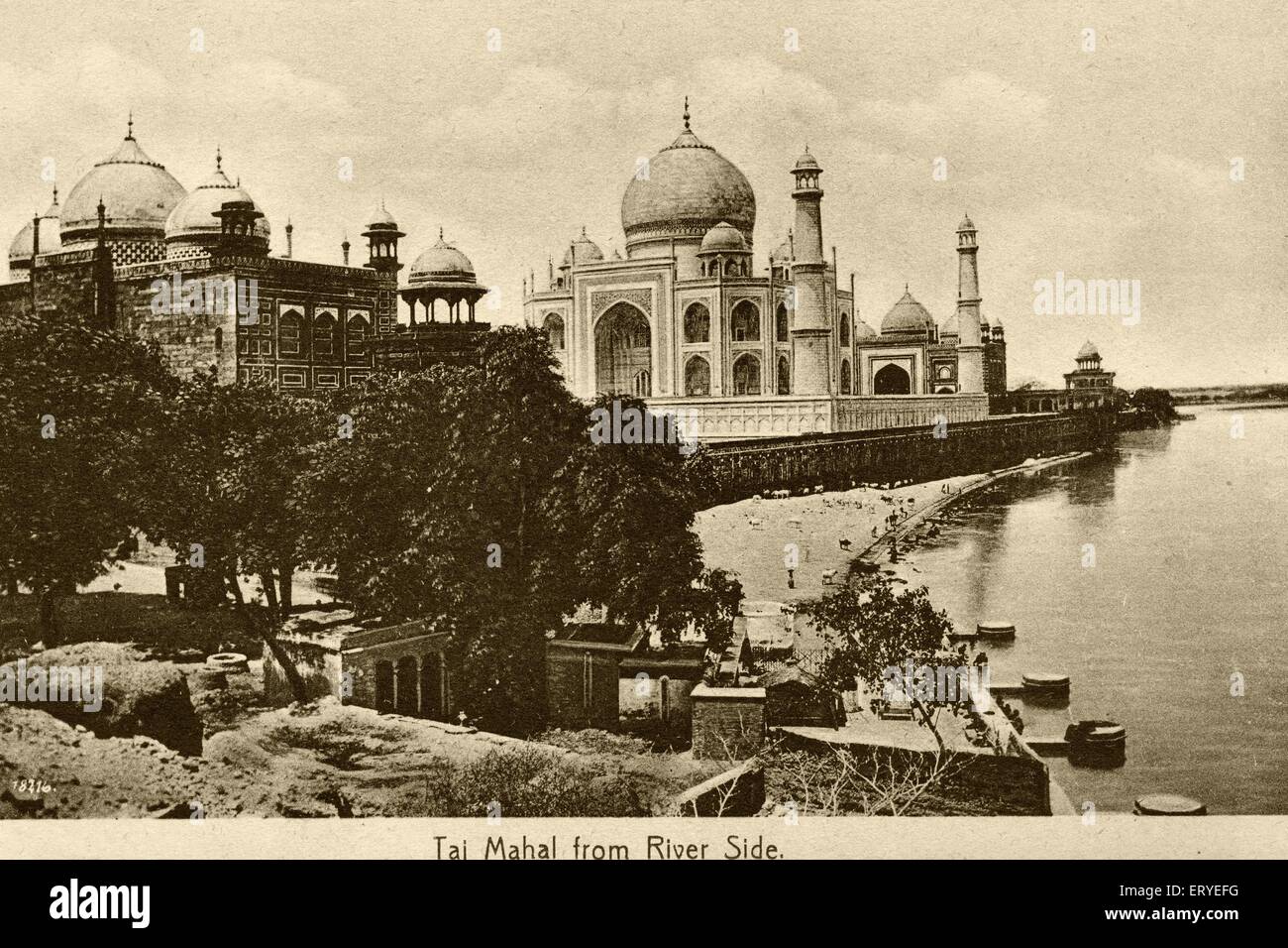 Vecchia immagine annata 1900 ; Taj Mahal dal lato del fiume ; Agra ; Uttar Pradesh ; India Foto Stock