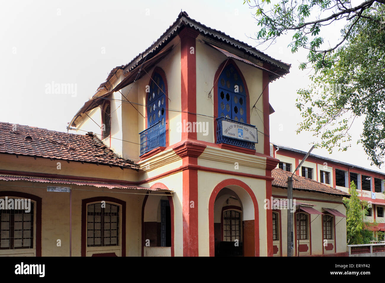 Nostra Signora di Divar , Scuola superiore ; Goltim , Goa Vecchia ; Goa , India , Asia Foto Stock
