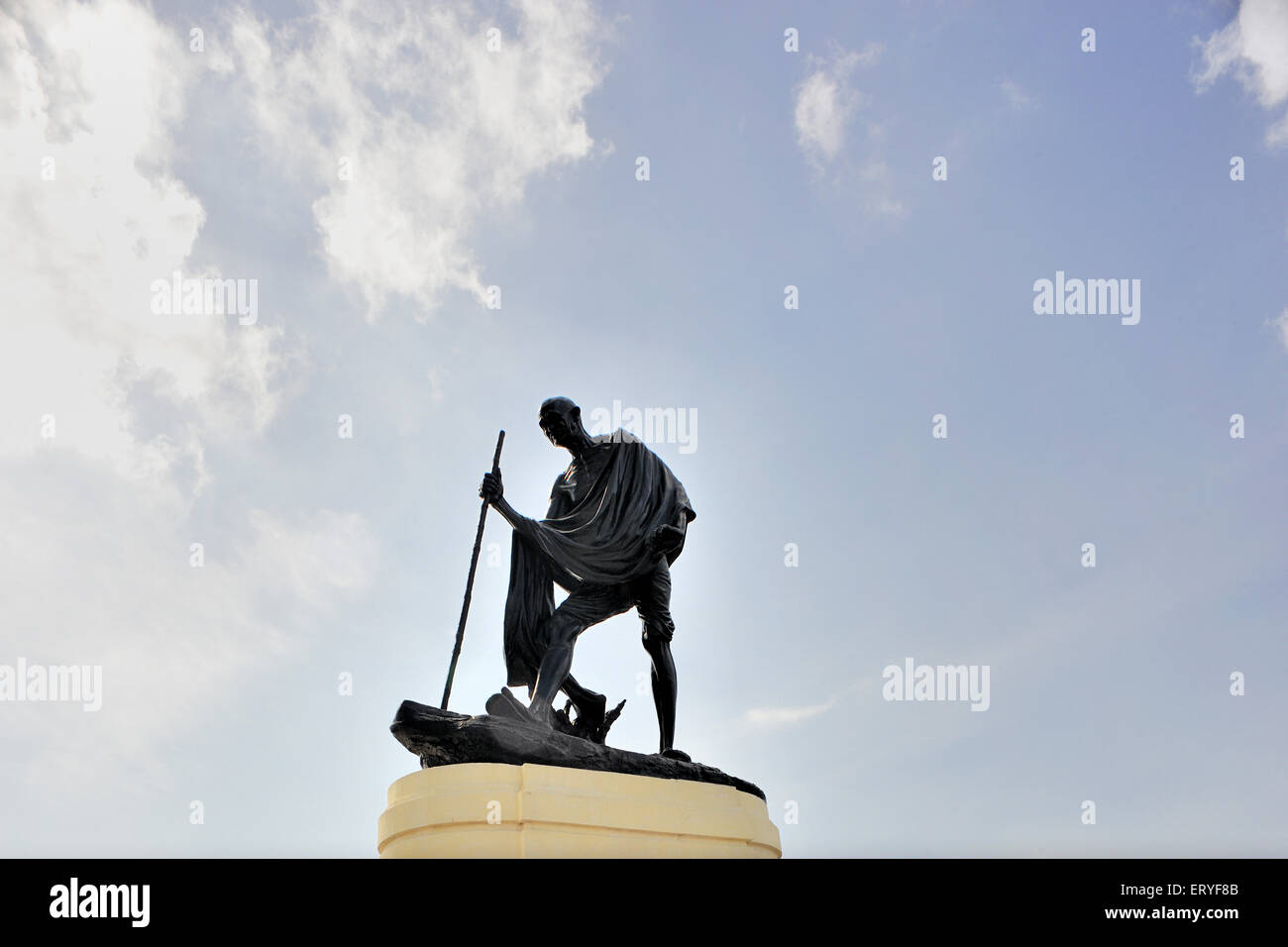 Statua del Mahatma Gandhi ; Madras Chennai ; Tamil Nadu ; India Foto Stock