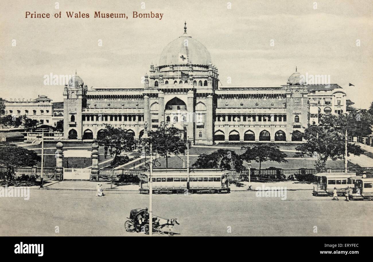 Prince of Wales Museum War Hospital tram carrozza a cavallo Colaba Bombay Mumbai Maharashtra India Asia vecchia immagine del 1900 Foto Stock