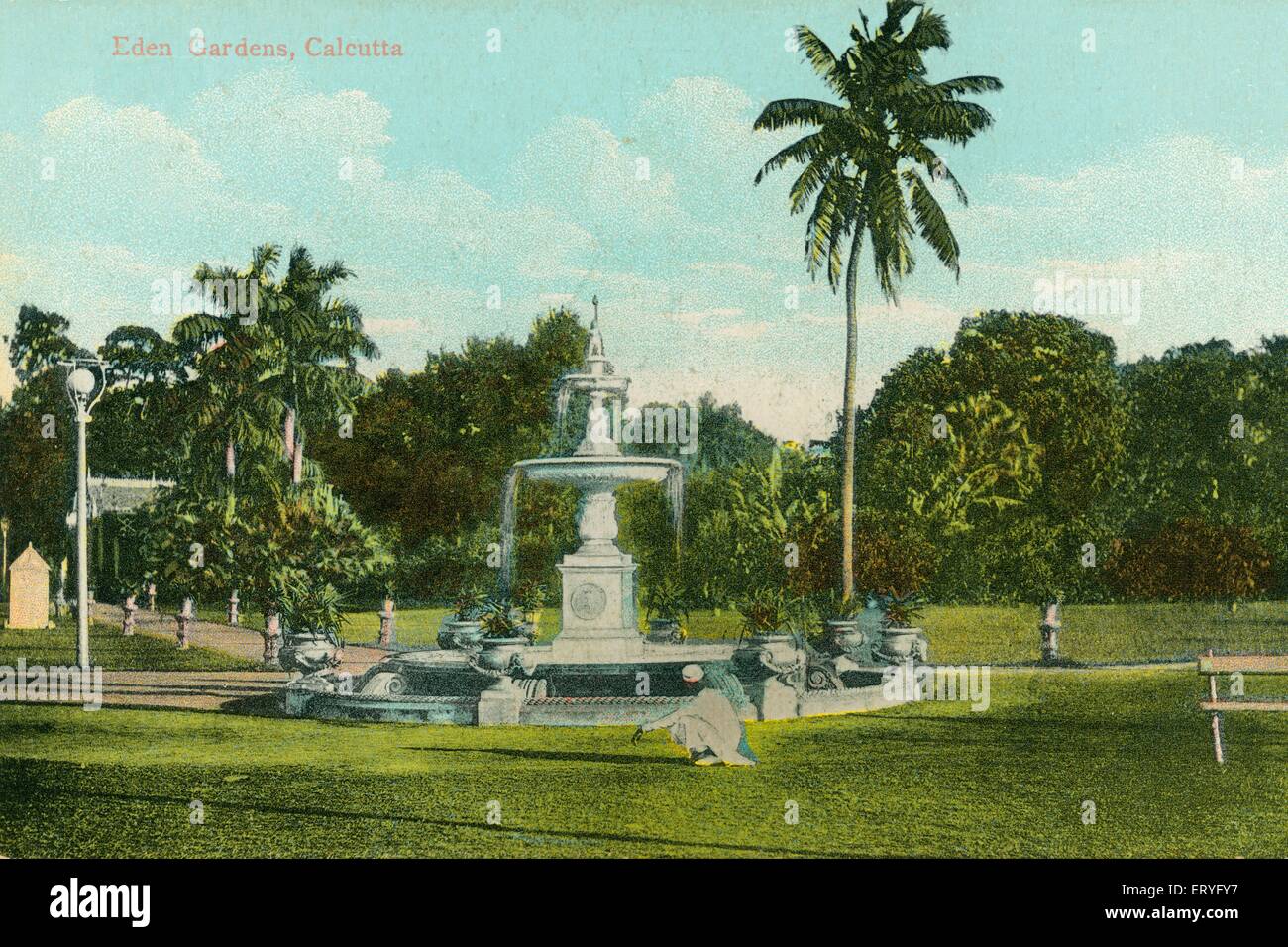 Vecchia foto annata 1900 di fontana eden giardini ; Calcutta Kolkata ; Bengala Occidentale ; India Foto Stock