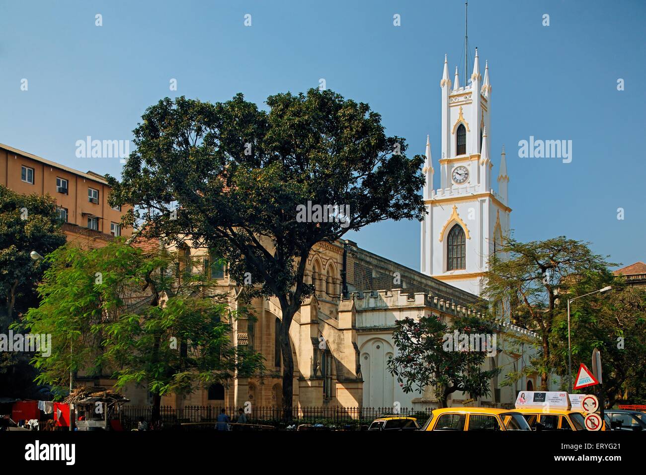 Cattedrale di San Tommaso ; torre dell'orologio ; Bombay ; Mumbai ; Maharashtra ; India ; Asia Foto Stock