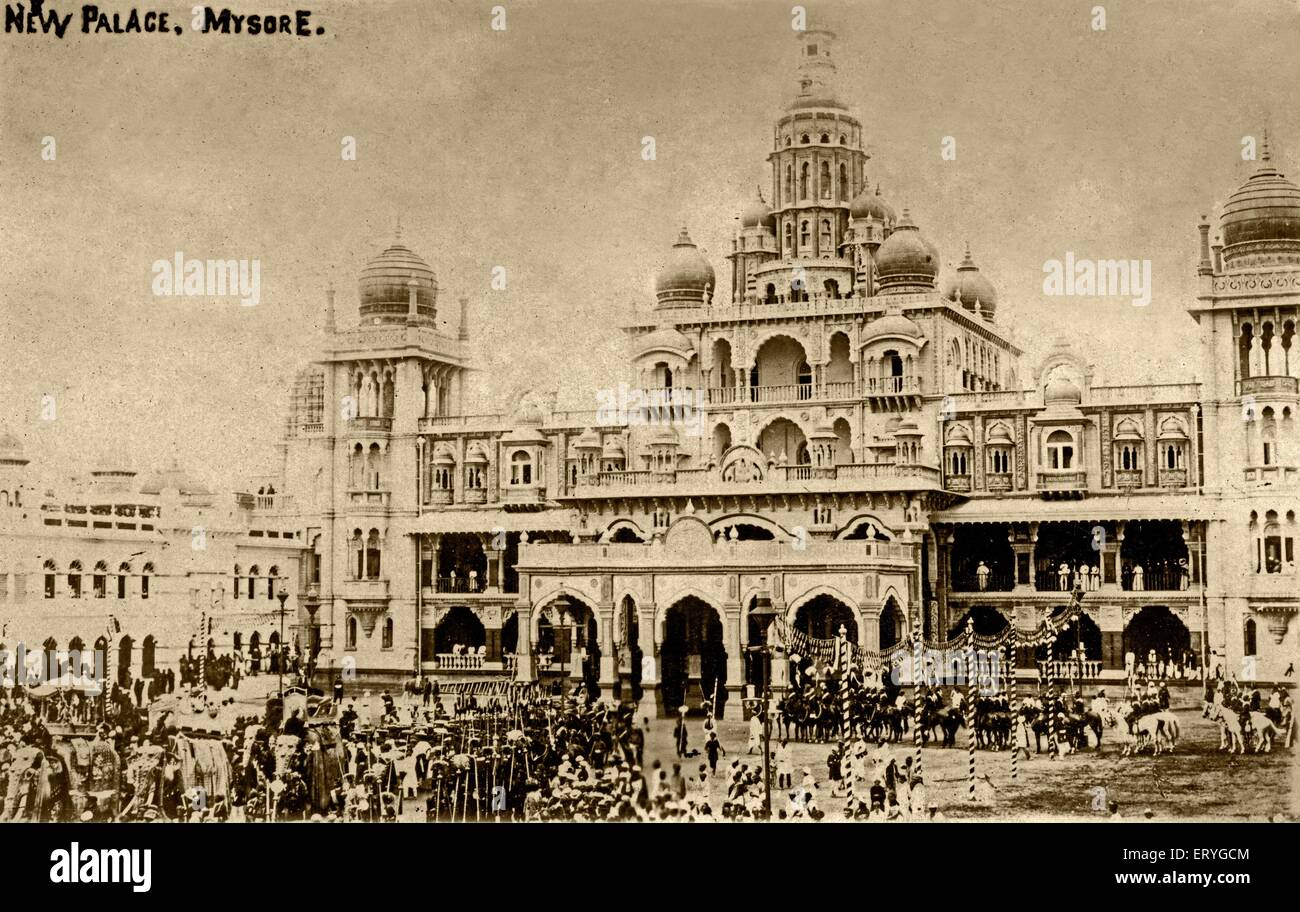 Vecchio palazzo di Mysore Maharaja anni '1900, Karnataka India, vecchio film d'epoca anni '1900 Foto Stock