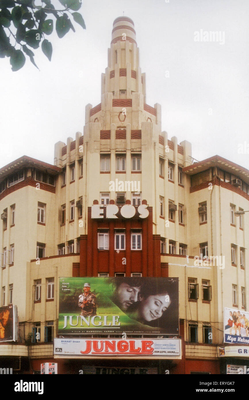 Eros Cinema , stile Art Déco , cinema teatro di Jungle , Cambata Building , Churchgate , Bombay , Mumbai ; Maharashtra , India , Asia Foto Stock