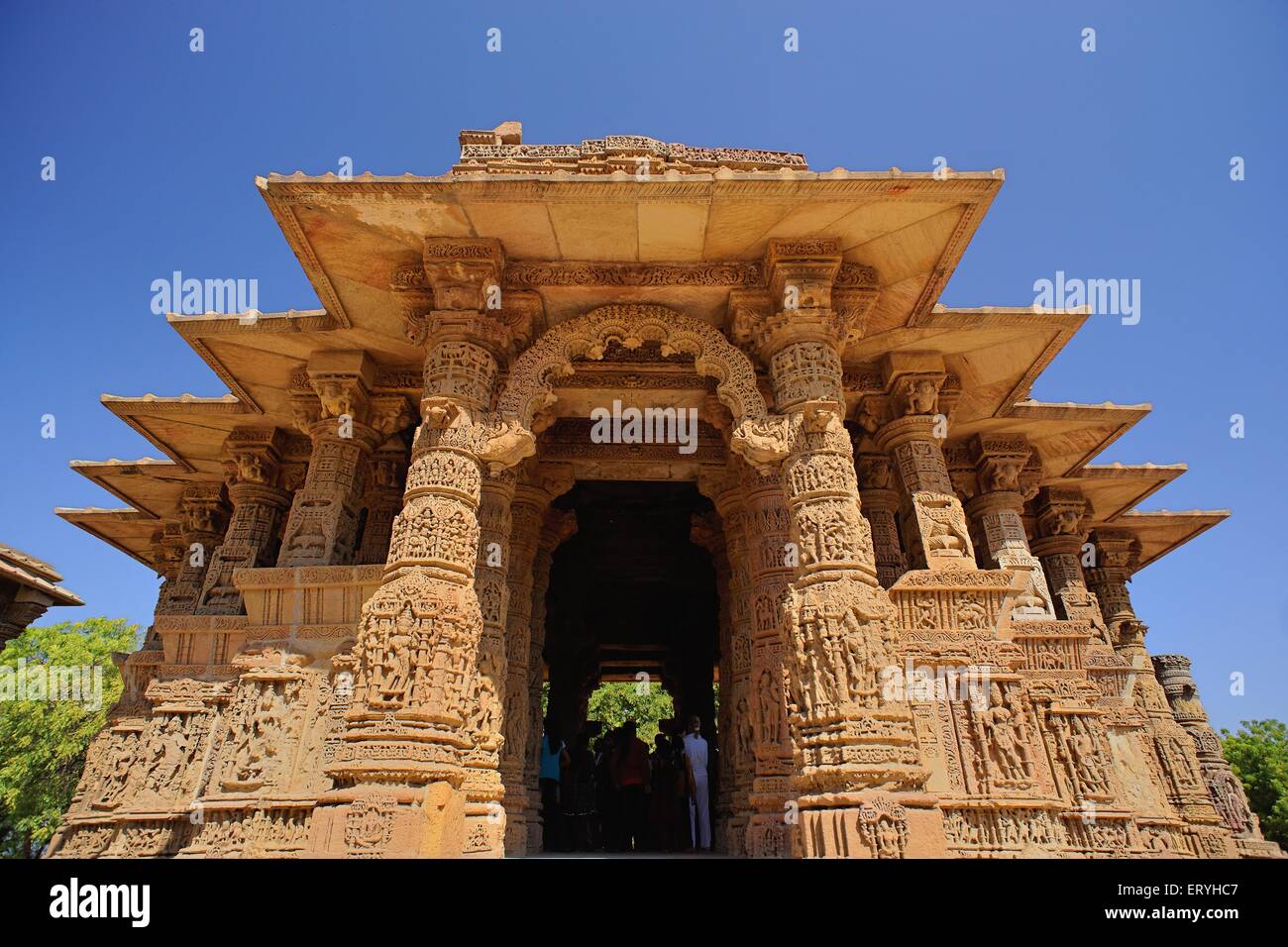 Tempio del sole , Indù Surya Mandir , punto di riferimento storico , Modhera , Mehsana , Gujarat , India , Asia Foto Stock