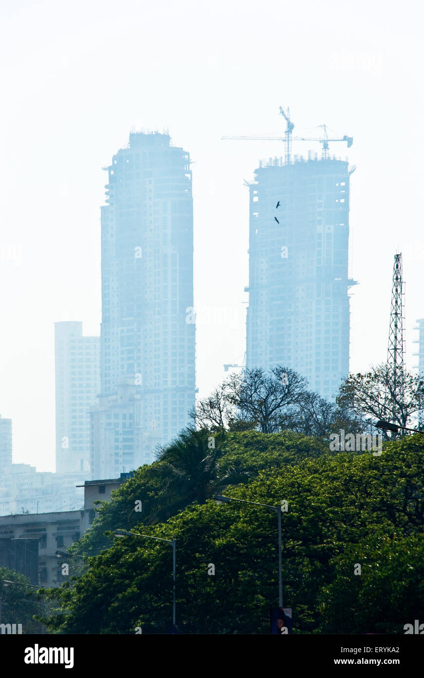 Struttura infra; Torri Gemelle arrivando fino a Tardeo ; Bombay ora Mumbai ; Maharashtra ; India Foto Stock