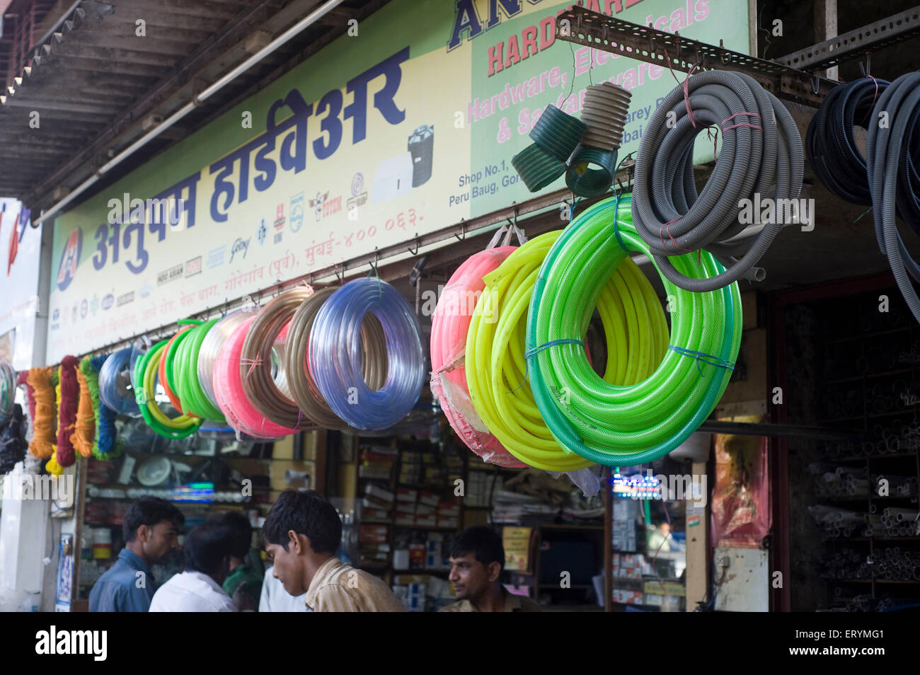 Tubo in plastica hardware shop Goregaon Mumbai Maharashtra India Asia Foto Stock