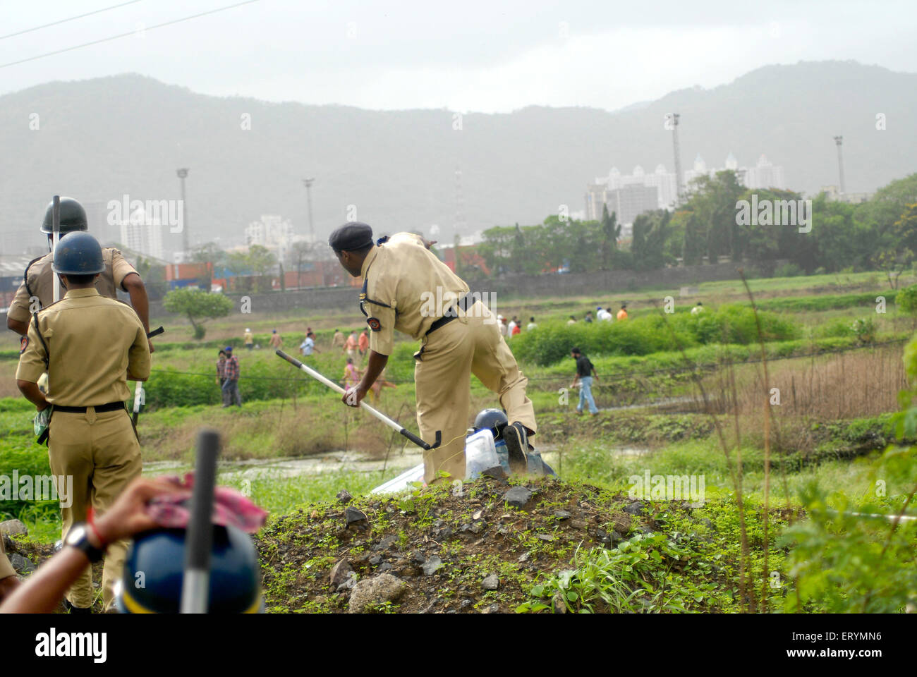 I sikh protestando per dera saccha sauda a ; Mulund ; Bombay ; Mumbai ; Maharashtra ; India Foto Stock