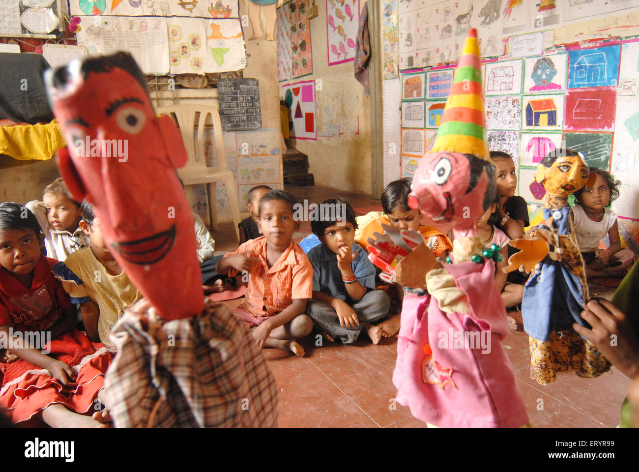 Spettacolo Di Marionette Per Bambini Wadala Bombay Mumbai Maharashtra India Asia Foto Stock Alamy