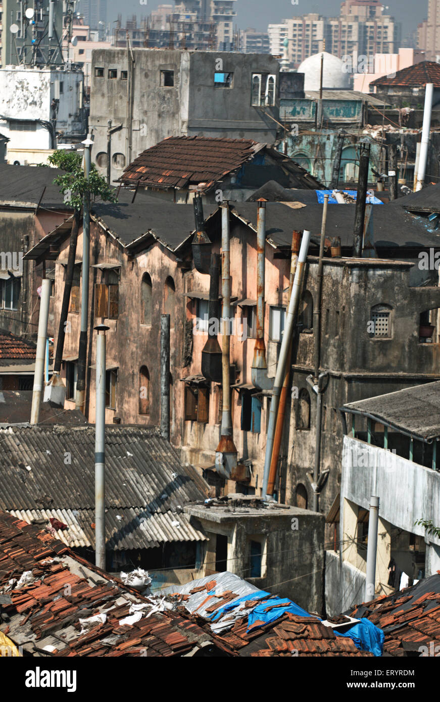 Tubi di scarico provenienti da officine di oreficeria , Kalbadevi ; Bombay , Mumbai ; Maharashtra ; India , asia Foto Stock