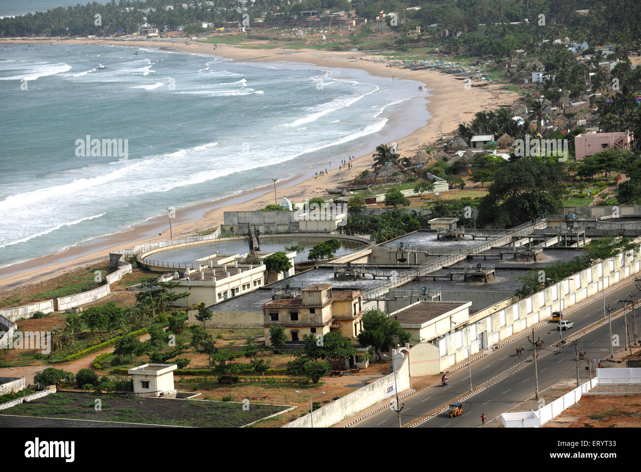 Vista aerea del trattamento delle acque reflue a pianta Vishakhapatnam ; Andhra Pradesh ; India Foto Stock